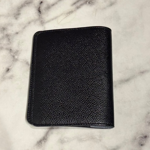Senreve Passport Holder in Black Pebbled Italian Leather – Made in Italy - Picture 3 of 7